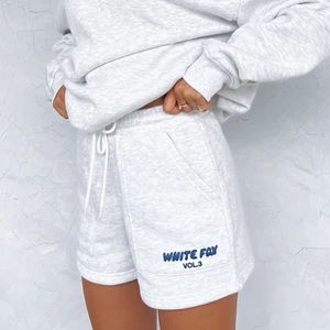 NWT white fox boutique shorts